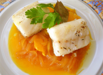 SUPREMA DE BACALAO EN SALSA DE AZAFRAN Y NARANJA SUPREMA DE BACALAO EN SALSA DE AZAFRAN Y NARANJA