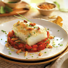 BACALAO EN CAMA DE PISTO AL SUAVE ALI-OLI BACALAO EN CAMA DE PISTO AL SUAVE ALI-OLI