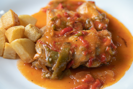 POLLO A LA RIOJANA POLLO A LA RIOJANA