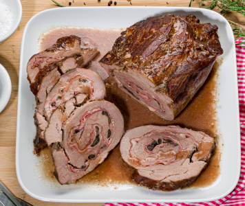 REDONDO DE TERNERA ASADO AL ESTILO NAVIDEÑO REDONDO DE TERNERA ASADO AL ESTILO NAVIDEÑO