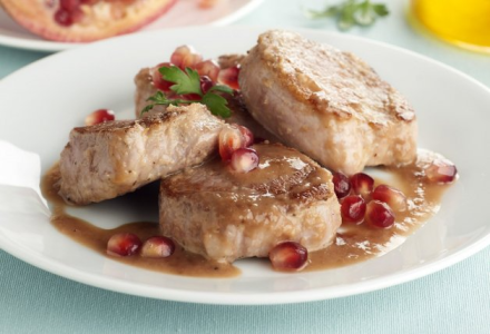 SOLOMILLO CON SALSA DE GRANADA Y VINO OPORTO SOLOMILLO CON SALSA DE GRANADA Y VINO OPORTO